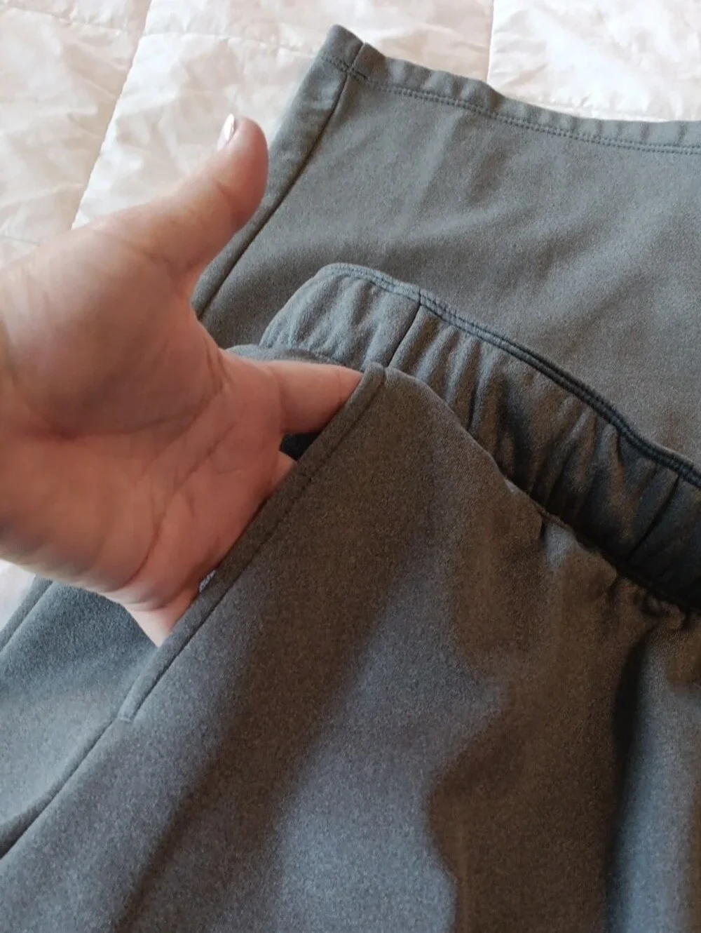 Nike Men's Dark Gray Jogger Sweatpants